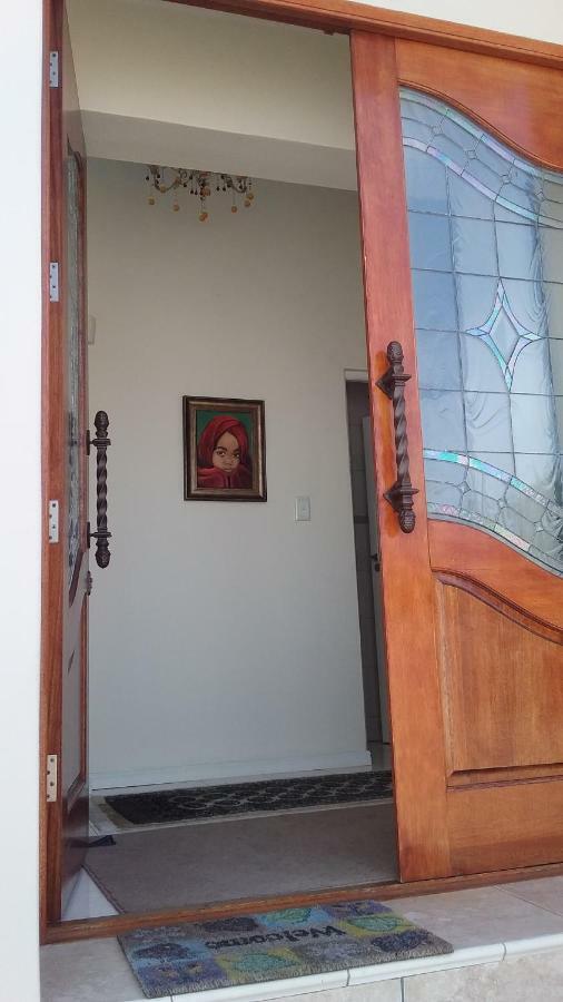 Wave Dancer Bed and Breakfast Gansbaai Exterior foto